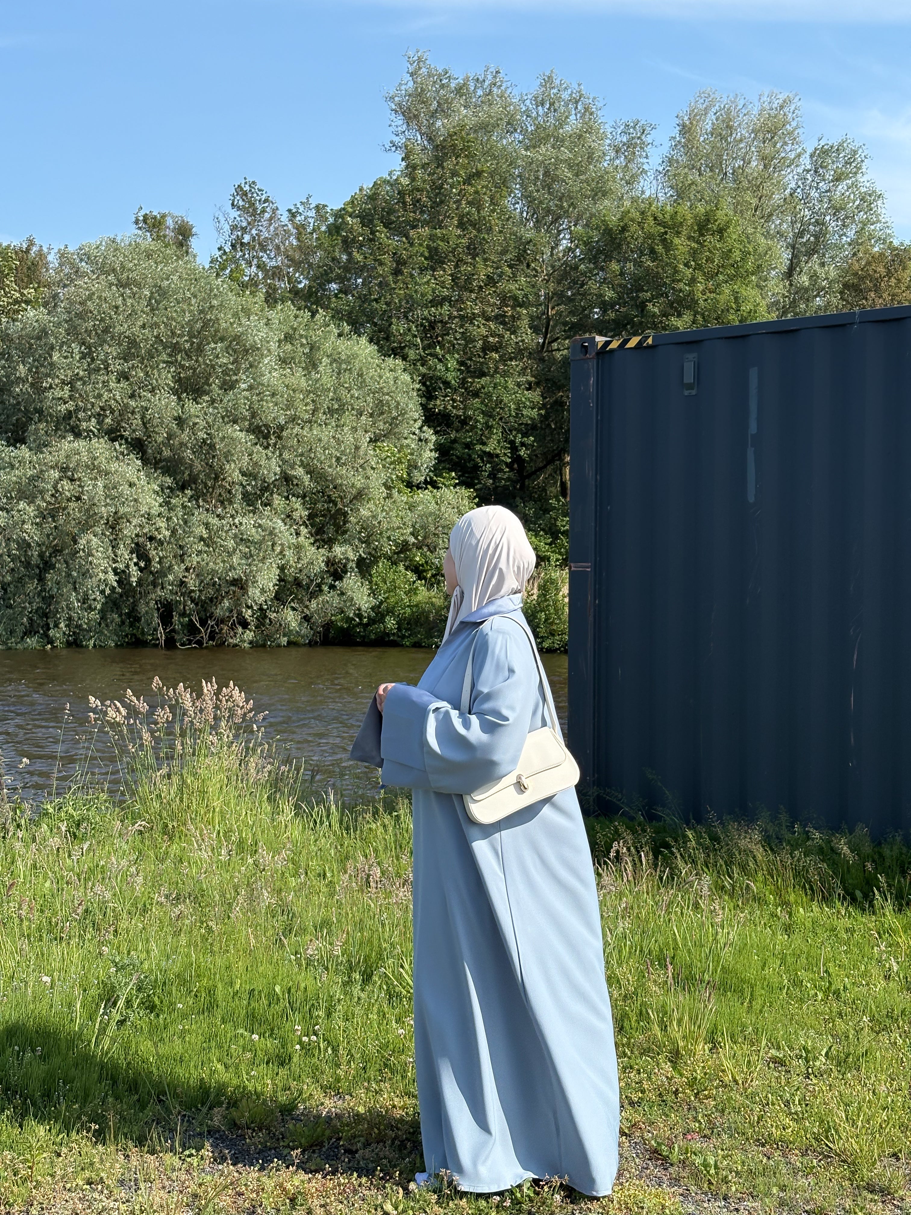 Bleu Ciel Abaya
