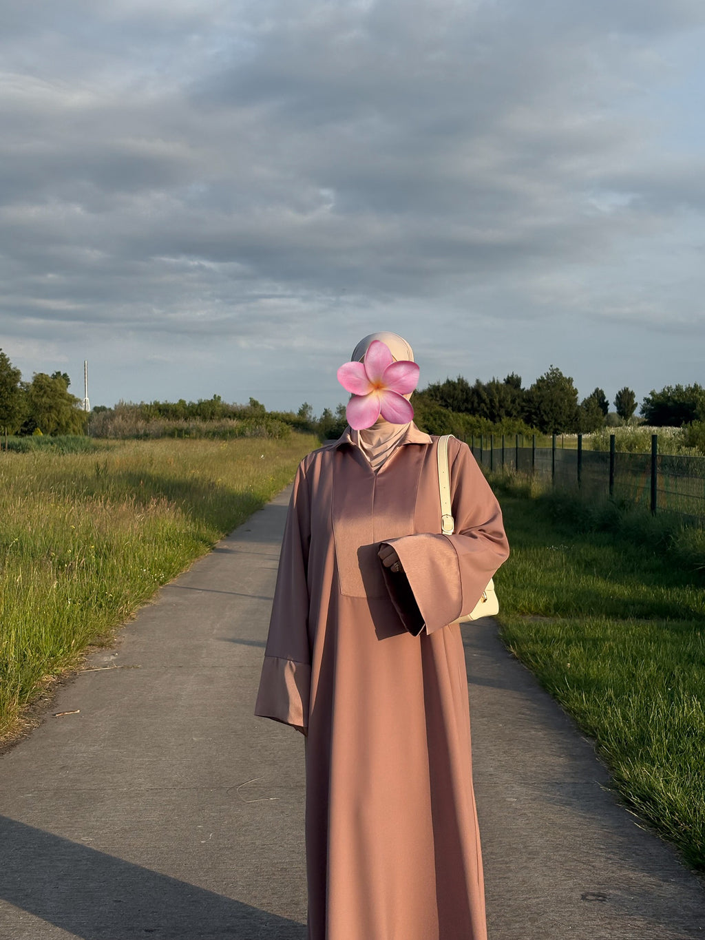 Rose taupe Abaya